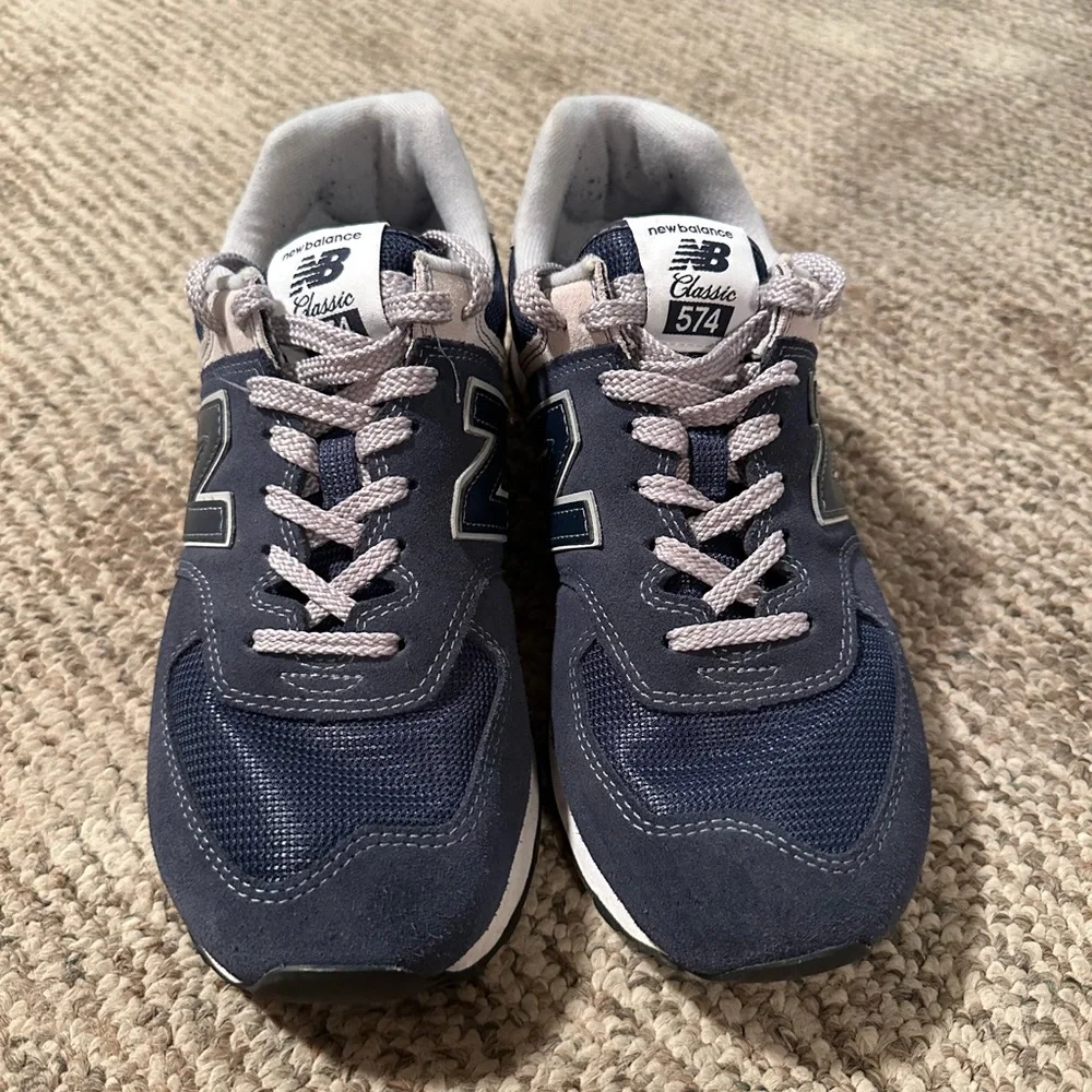 New balance 574. Size 8.5 - Picture 3 of 4
